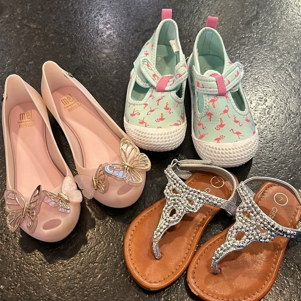 Girls spring summer shoes sizes 7,8,9 Cat and Jack Melissa Cherokee EUC child